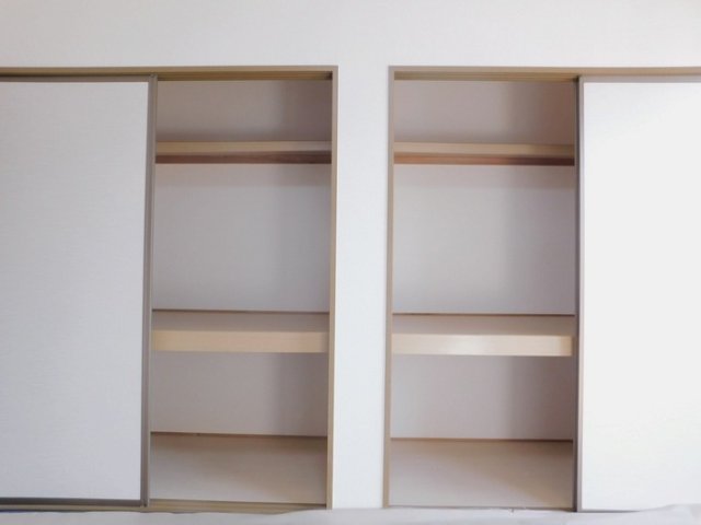 収納　同物件別号室の写真です。