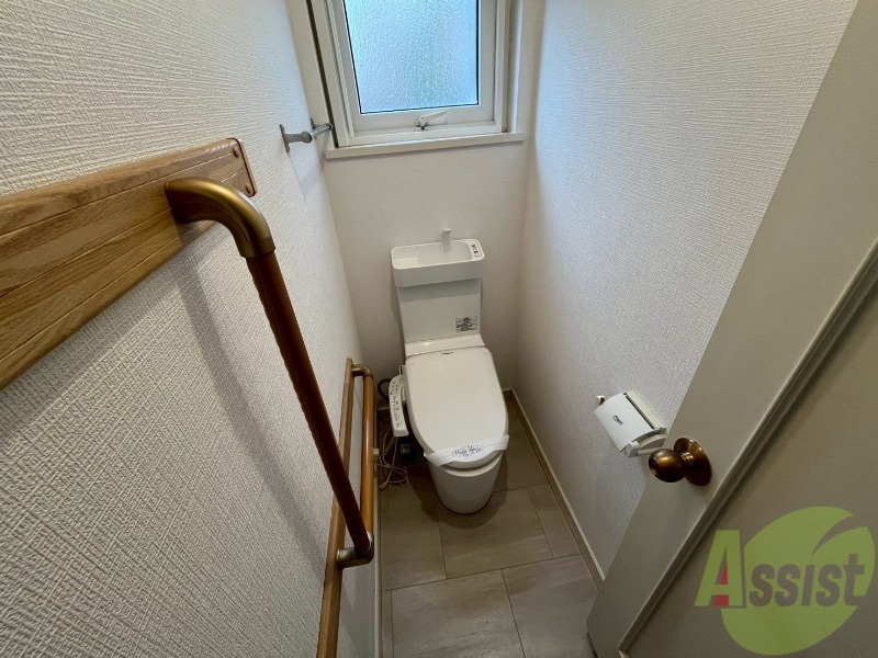 トイレ　こちらはトイレです。清潔感があり、安心して使用できます。