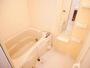 バス・シャワールーム　コンパクトで使いやすいお風呂です