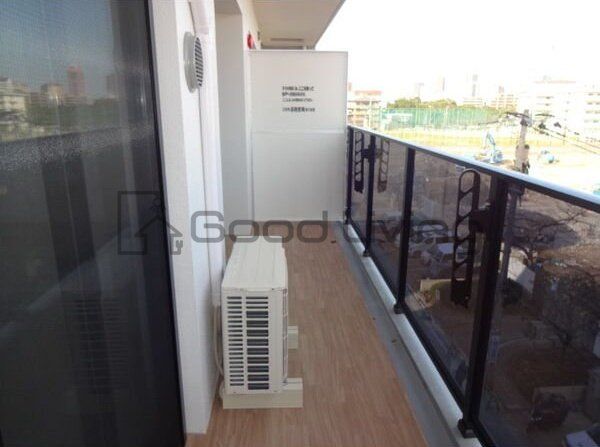 バルコニー　洗濯って気持ちいいですね