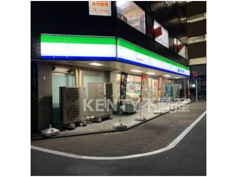 コンビニ　ファミリーマート 大田区役所前店（コンビニ）まで119m