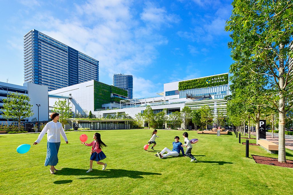 ショッピングセンター　有明ガーデン（ショッピングセンター）まで269m