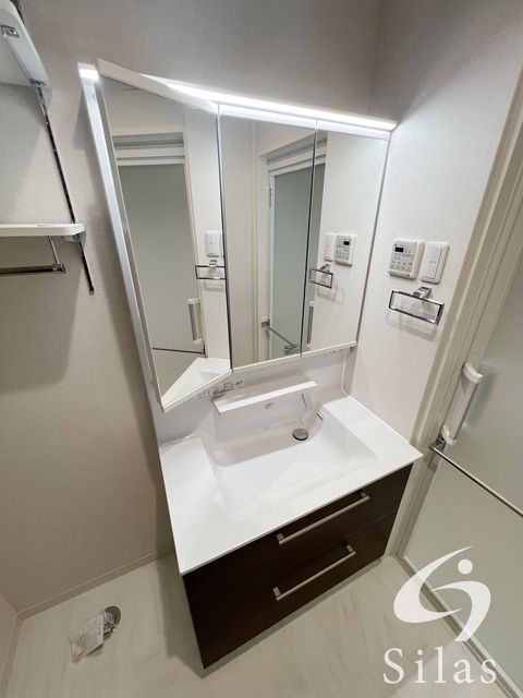 洗面設備　同仕様