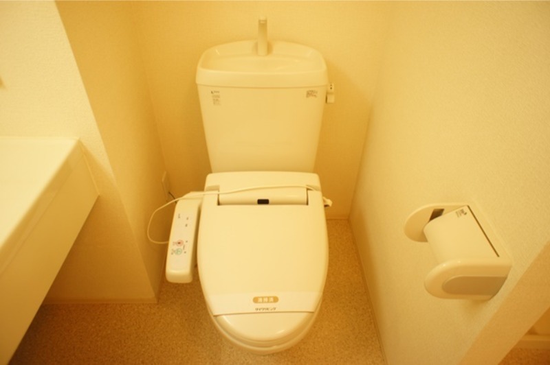 トイレ　図面と現状に相違がある場合には現状を優先