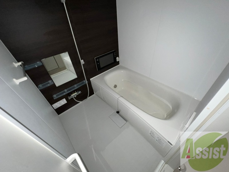 バス・シャワールーム　お風呂になります。一日の疲れを癒してくださいね。