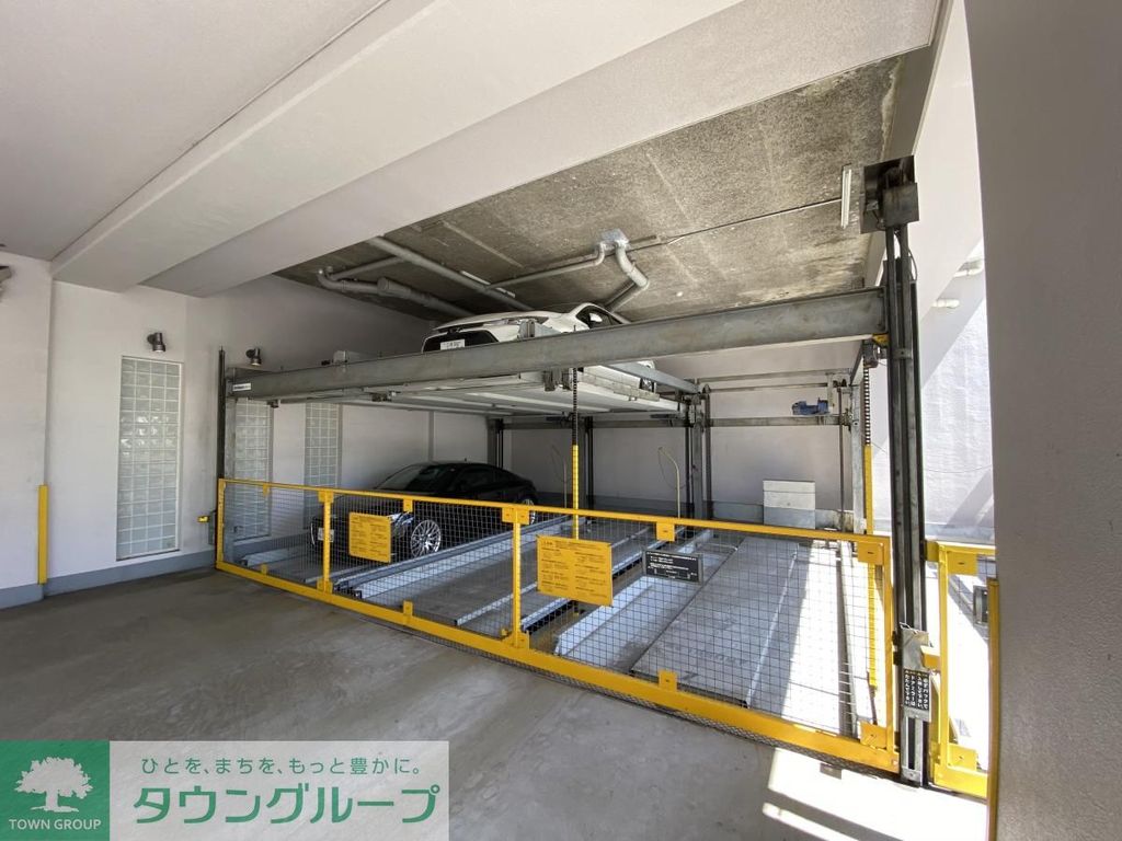 駐車場　駐車場