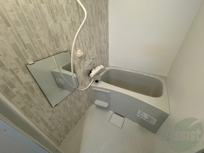 バス・シャワールーム　お風呂になります。一日の疲れを癒してくださいね。