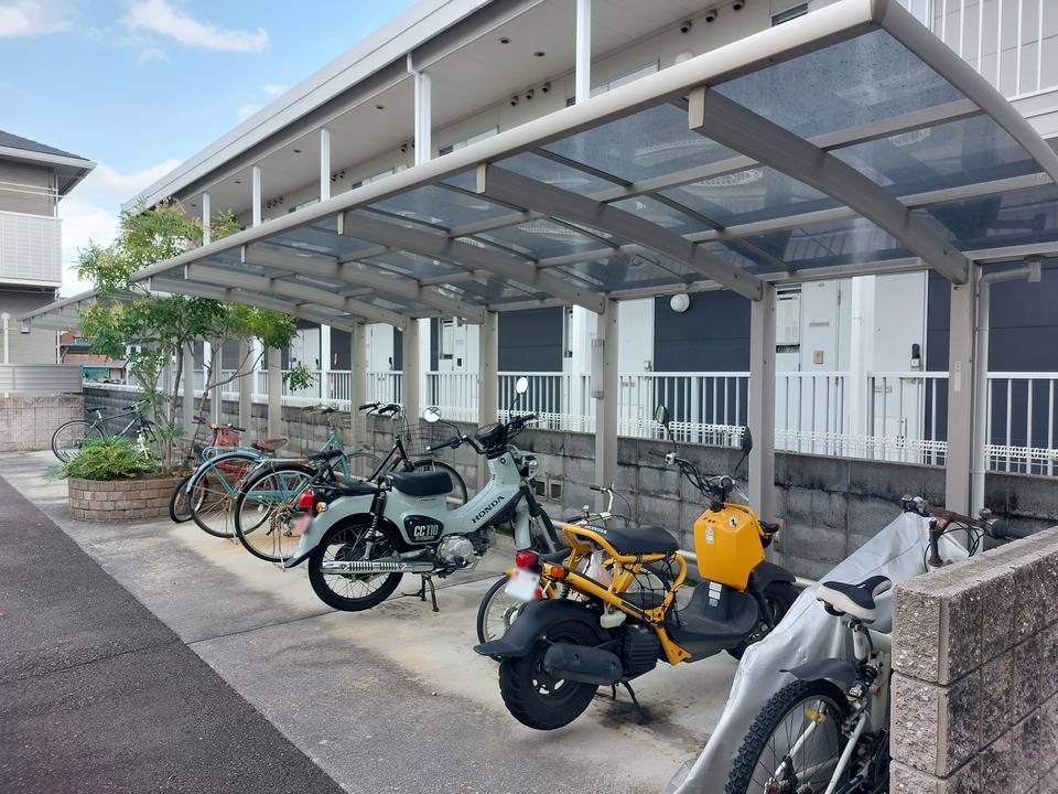 駐車場　駐輪場