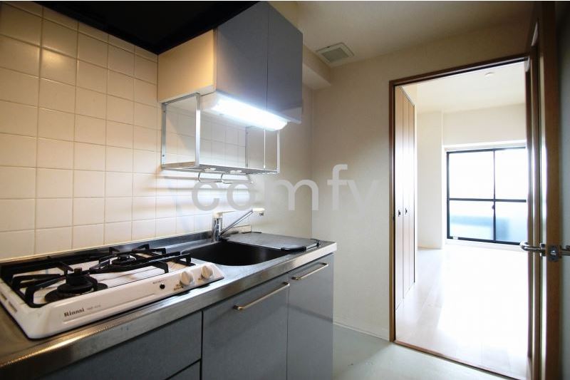 キッチン　使い勝手の良いシステムキッチン