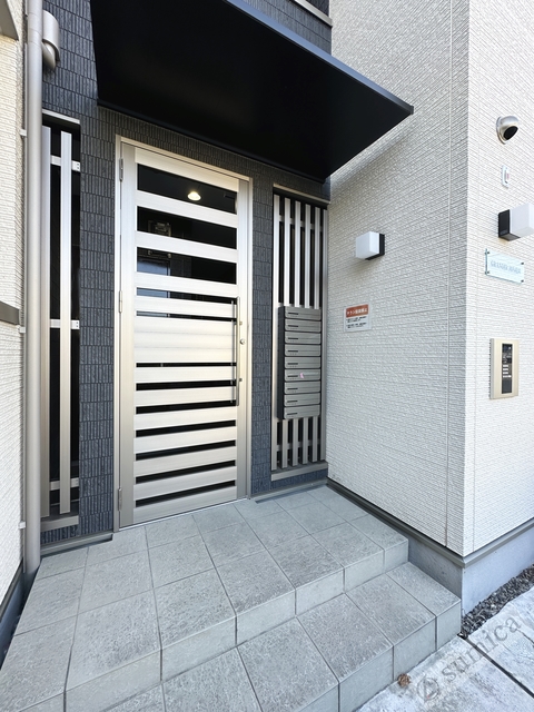 エントランス　オートロック完備で部外者はシャットアウト♪♪