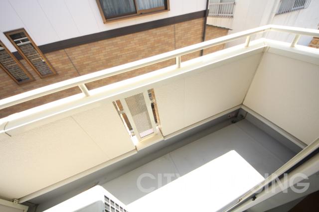 バルコニー　※同タイプ部屋の写真です。