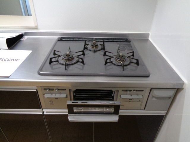 キッチン　３クチコンロ・グリル