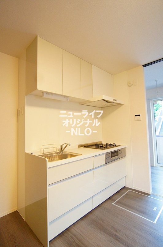 キッチン　※同タイプ102号室参照。現況を優先致します。