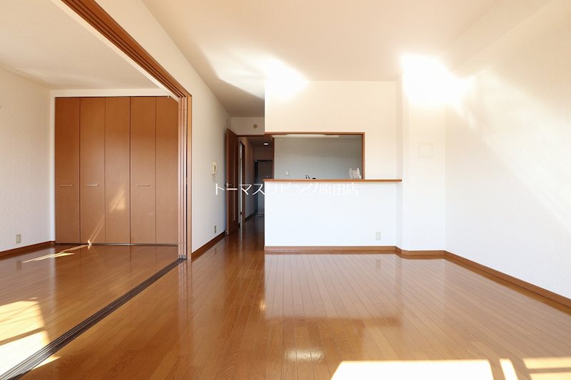 居室・リビング　303号室写真