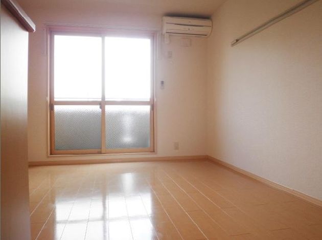 居室・リビング　別号室の参考写真です。