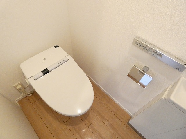 トイレ　トイレ