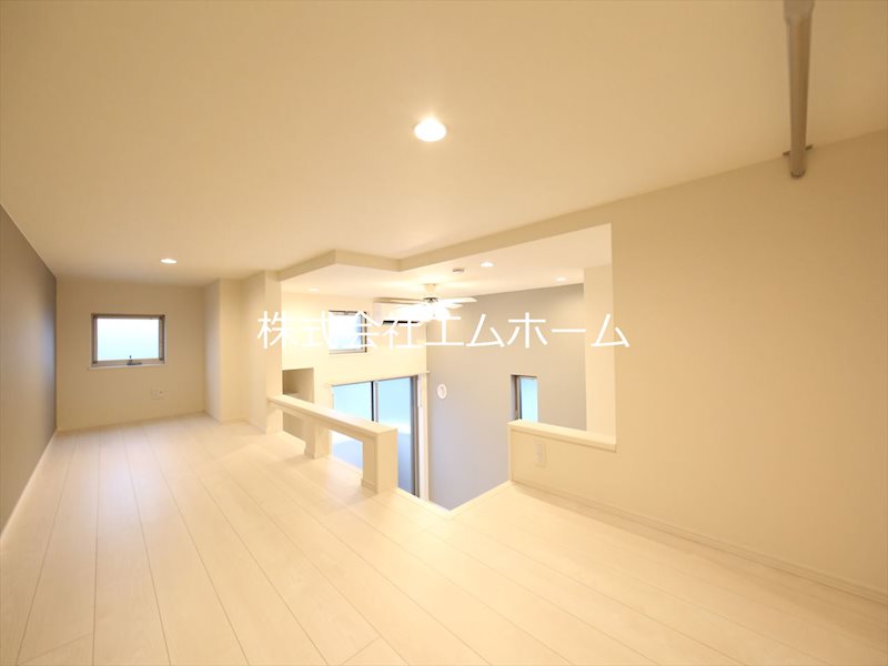 その他部屋・スペース　上段ロフト5.7帖（収納・寝室としても使えます）同型写真