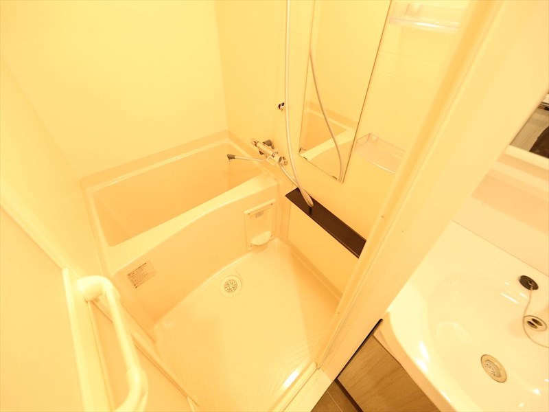 バス・シャワールーム　バスルーム　浴室暖房乾燥機付き