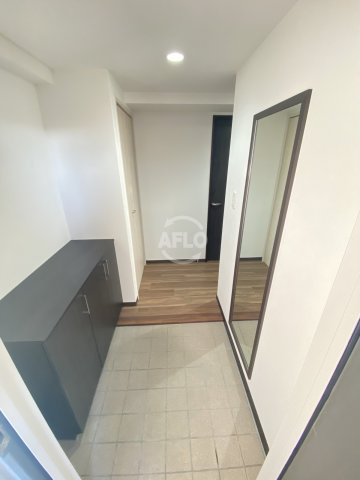 玄関　レジディア西天満　玄関