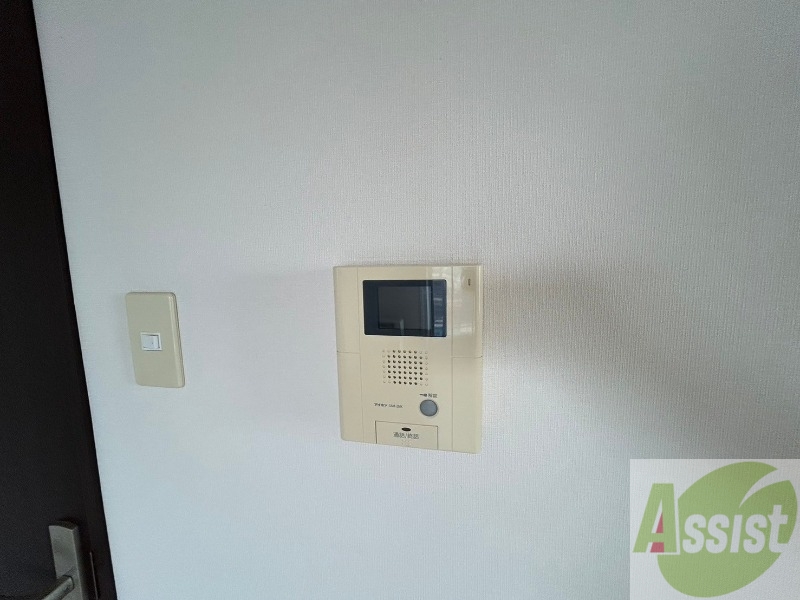 その他設備　ＴＶモニター付インターホンです。来客者の顔が見えるので安心！