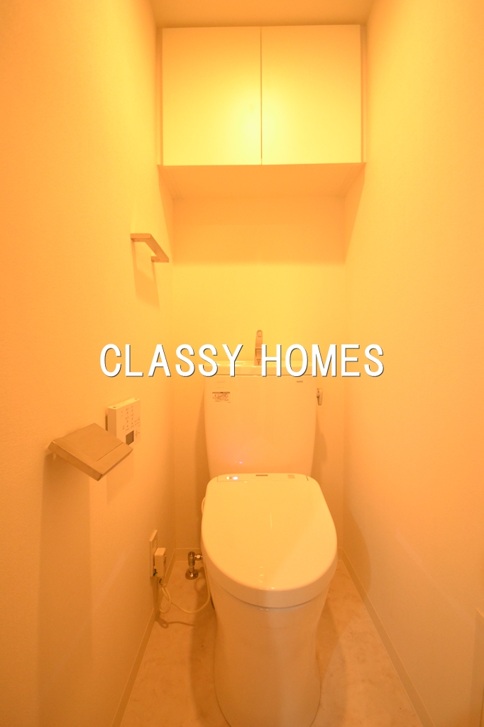 トイレ　2013年竣工　レガリス愛宕御成門：ウォシュレット付き