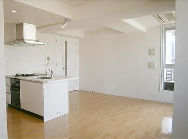 居室・リビング　※別部屋の参考写真です。