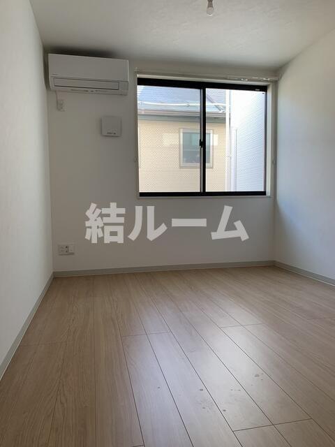 居室・リビング　別号室参考写真