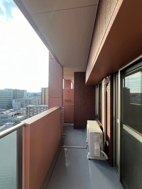バルコニー　※別号室の参考写真になります。