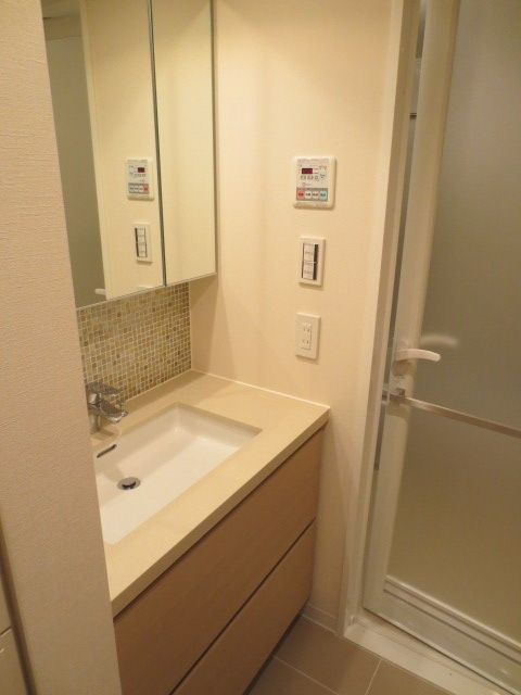 洗面設備　お部屋探しは株式会社　タウンハウジング　までお気軽にお問合…