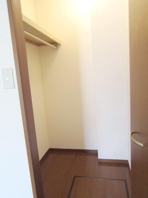 その他設備　★ウォークインクローゼットで荷物が多い方でも安心★