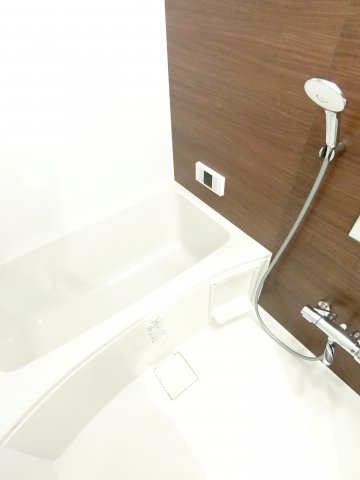 バス・シャワールーム　詳細は、RISUMO江坂本店→06-6155-7137まで♪