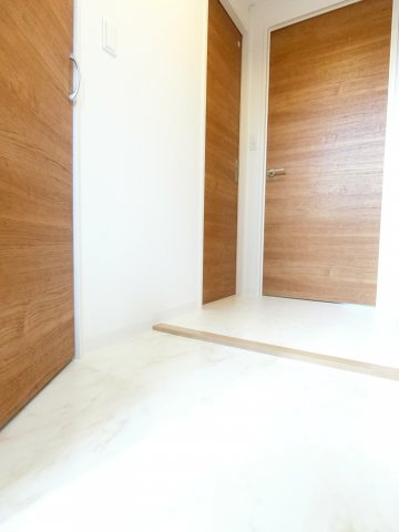 玄関　詳細は、RISUMO江坂本店→06-6155-7137まで♪