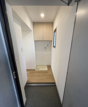玄関　玄関・別部屋となりますので参照程度