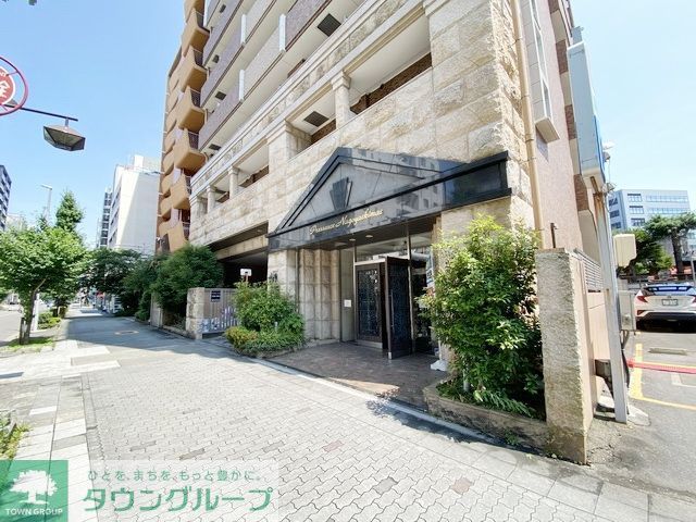 エントランス　駐車場