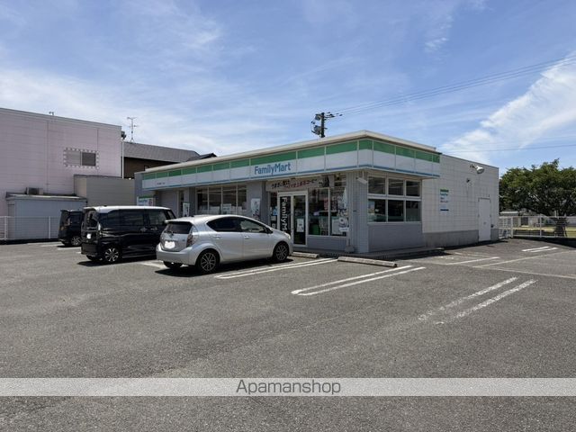 コンビニ　ファミリーマート熊本薄場三丁目店（コンビニ）まで578m