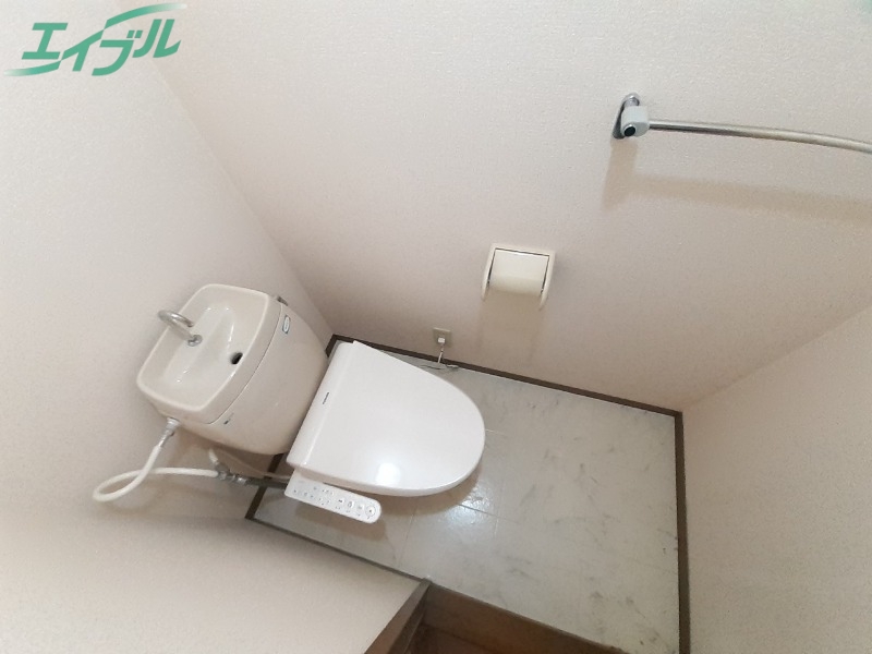 トイレ　同型参考写真