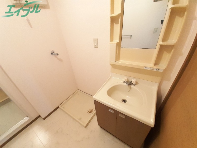 洗面設備　同型参考写真