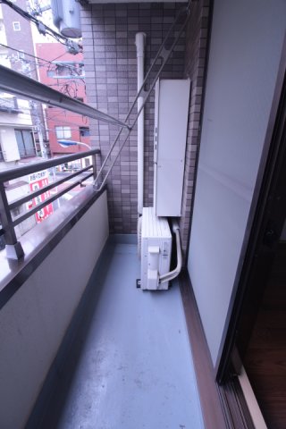 バルコニー　竹尾ビル　北区中里2