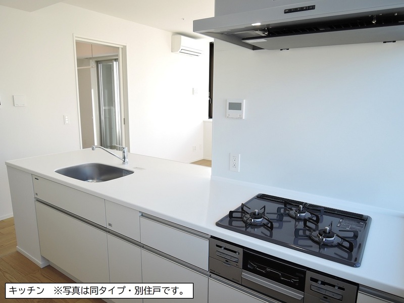 キッチン　他号室　同施工参考写真