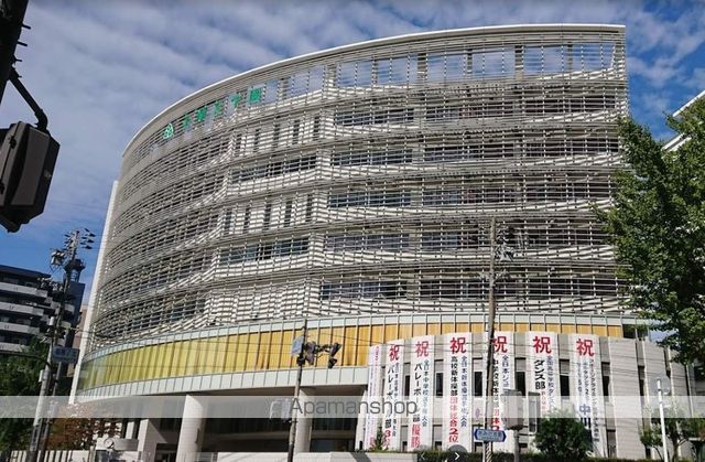 高校・高専　金蘭会高等学校・中学校（高校・高専）まで275m