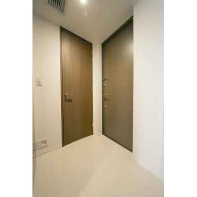 玄関　※写真は同タイプ住戸です。