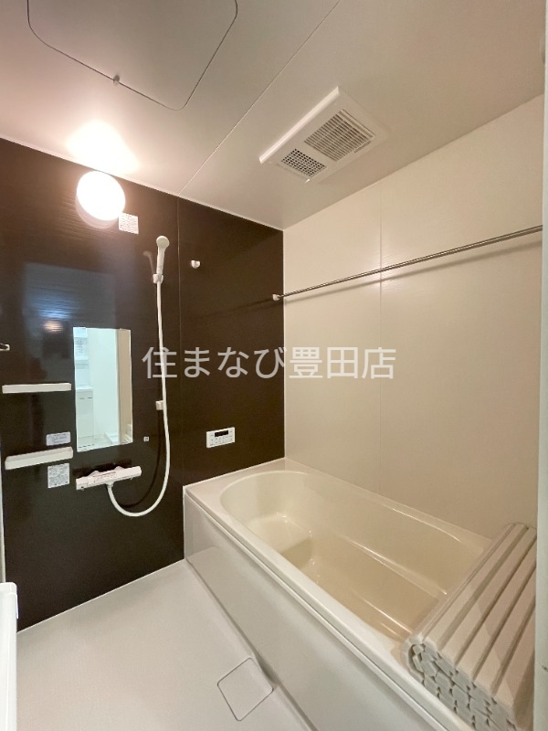 名鉄名古屋本線 宇頭駅 徒歩23分 2階建 築1年の風呂写真