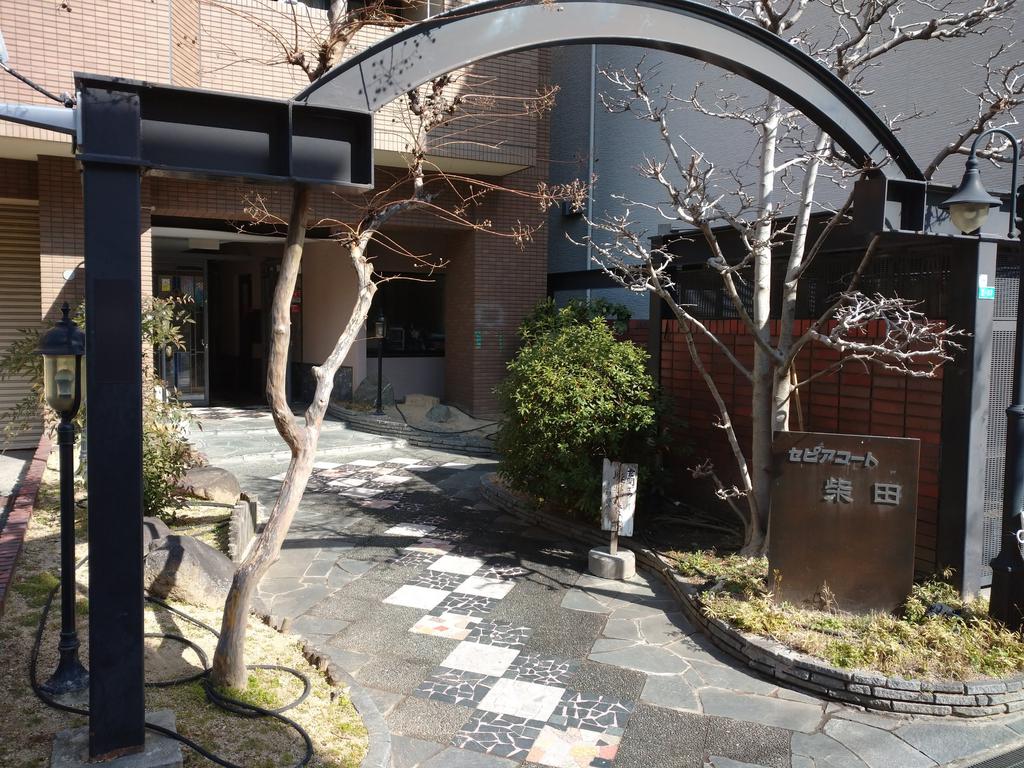 地下鉄中央線 緑橋駅 徒歩5分 10階建 築33年の外観写真