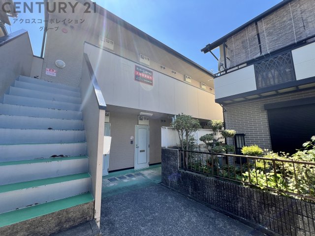 建物外観　居住者専用のごみ置き場があります♪