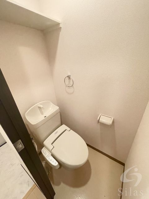 南海高野線 中百舌鳥駅 徒歩6分 3階建 築15年のトイレ写真