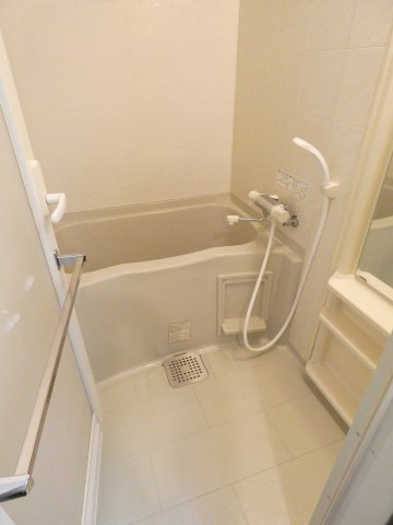 バス・シャワールーム　バス※別部屋参考写真