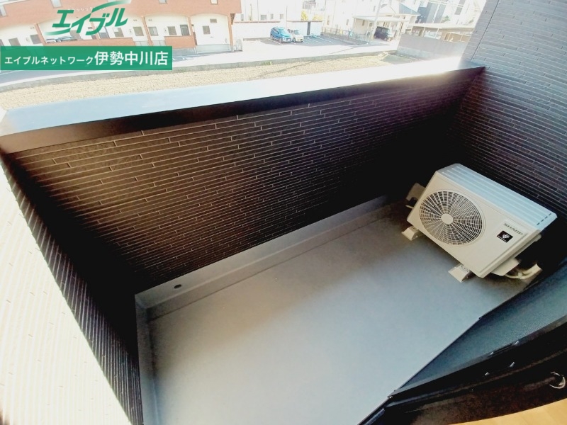 バルコニー　同型参考写真です