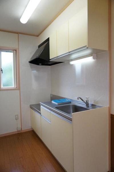 キッチン　※別部屋写真