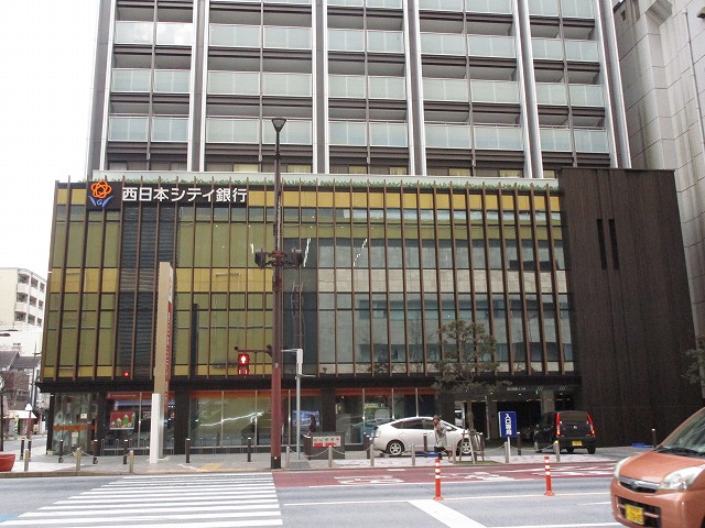 銀行　西日本シティ銀行室町支店（銀行）まで750m