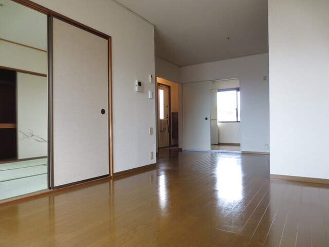 居室・リビング　２０３　ＬＤＫ